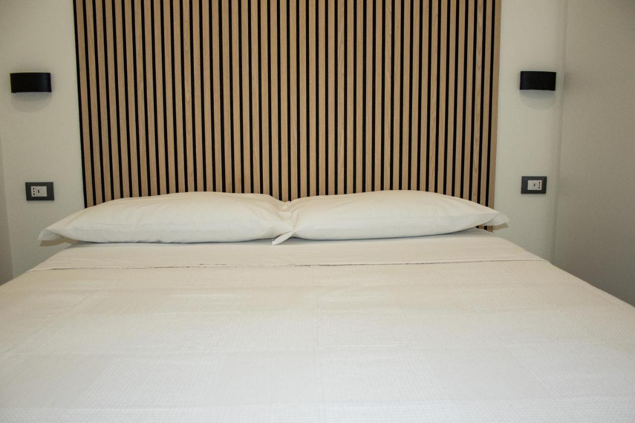 Suite Meghan Home คาตาเนีย ภายนอก รูปภาพ